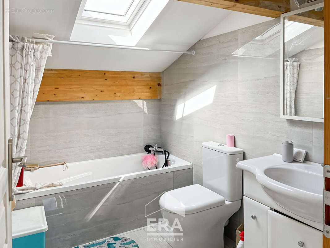 Maison à BLANQUEFORT