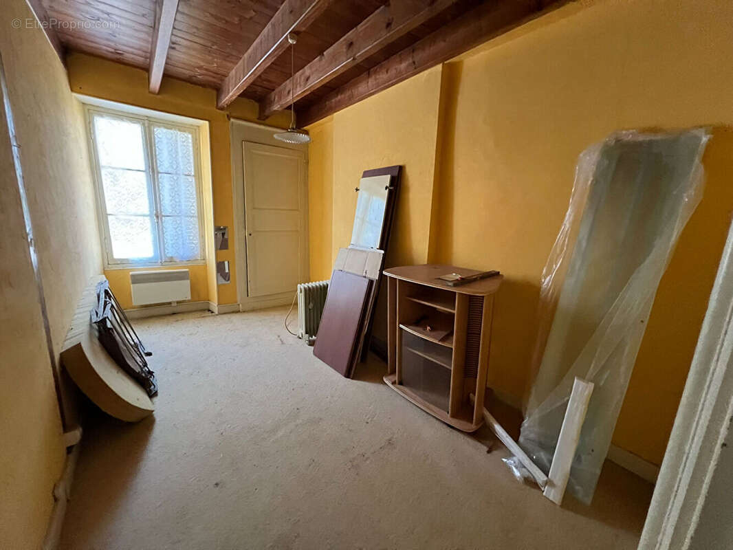 Maison à SAINT-SAUVANT