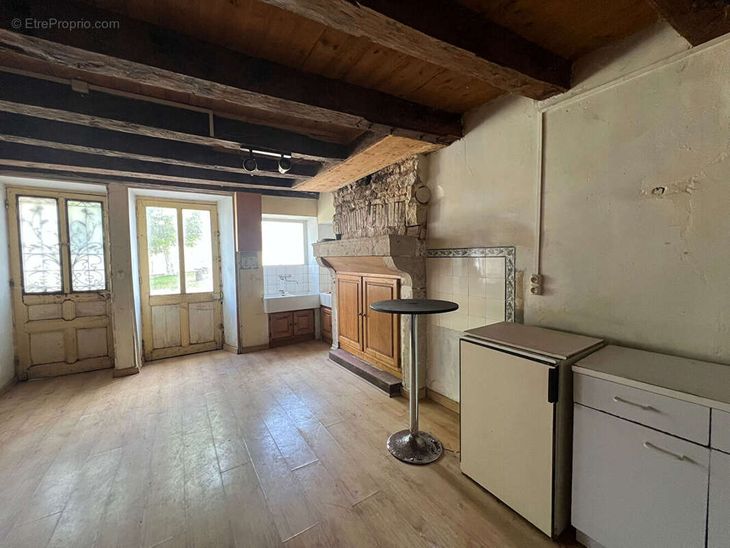 Maison à SAINT-SAUVANT