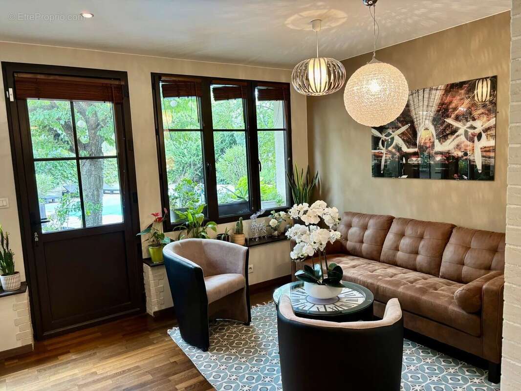 Maison à LES ANGLES