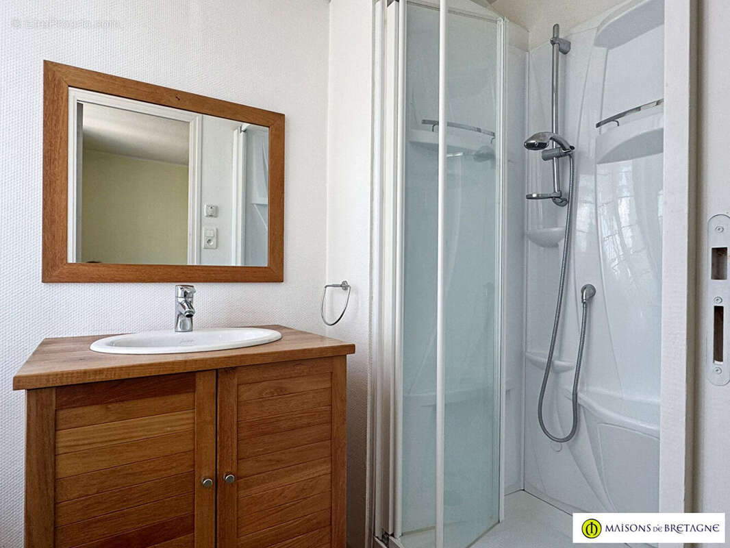 Commerce à RIEC-SUR-BELON