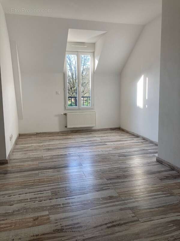 Maison à L&#039;ETANG-LA-VILLE