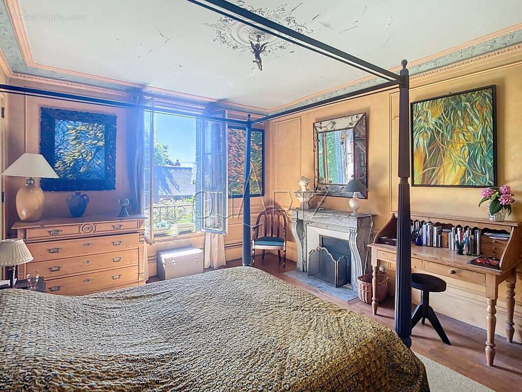 Maison à LA NEUVILLE-D&#039;AUMONT