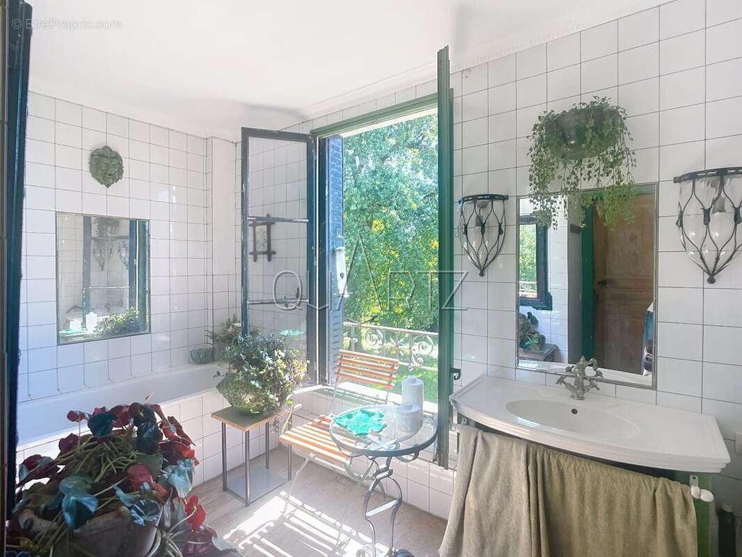 Maison à LA NEUVILLE-D&#039;AUMONT