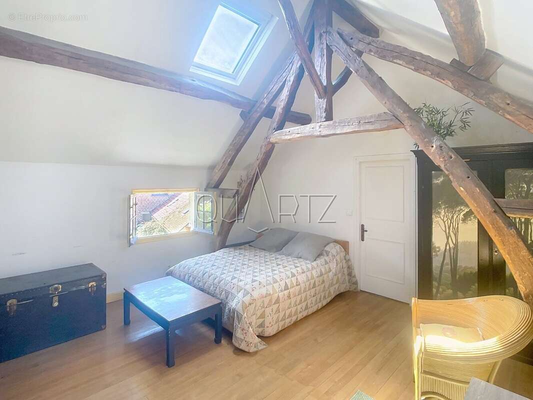 Maison à LA NEUVILLE-D&#039;AUMONT