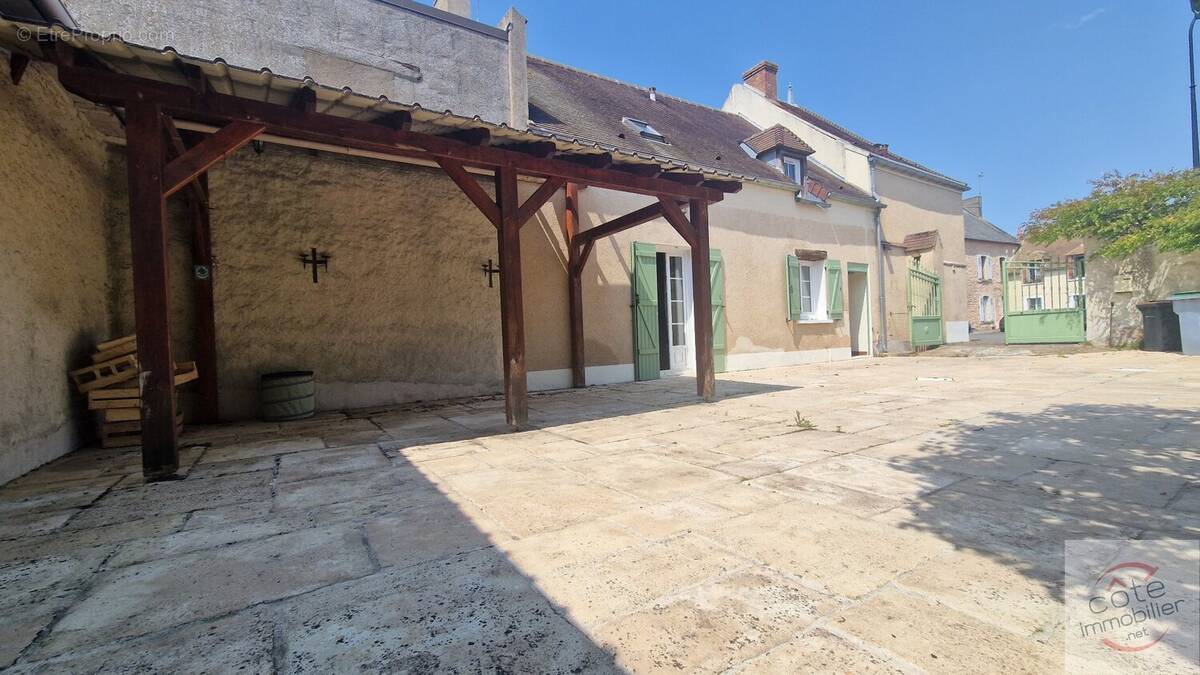 Maison à DENONVILLE