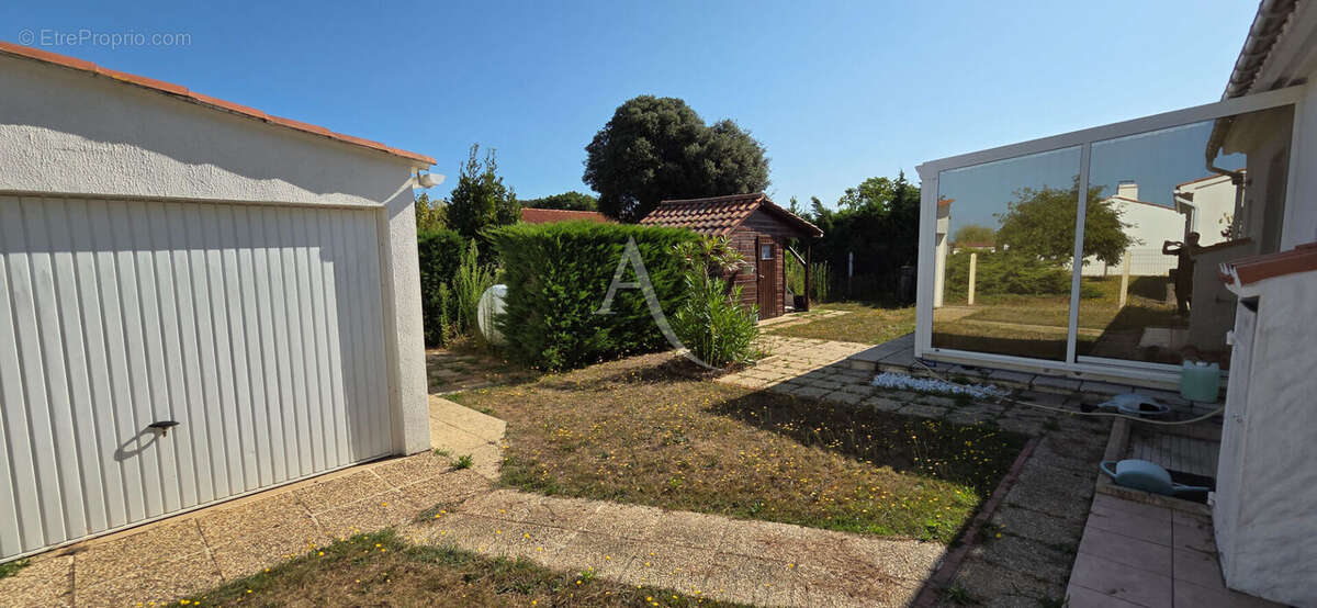 Maison à L&#039;AIGUILLON-SUR-VIE