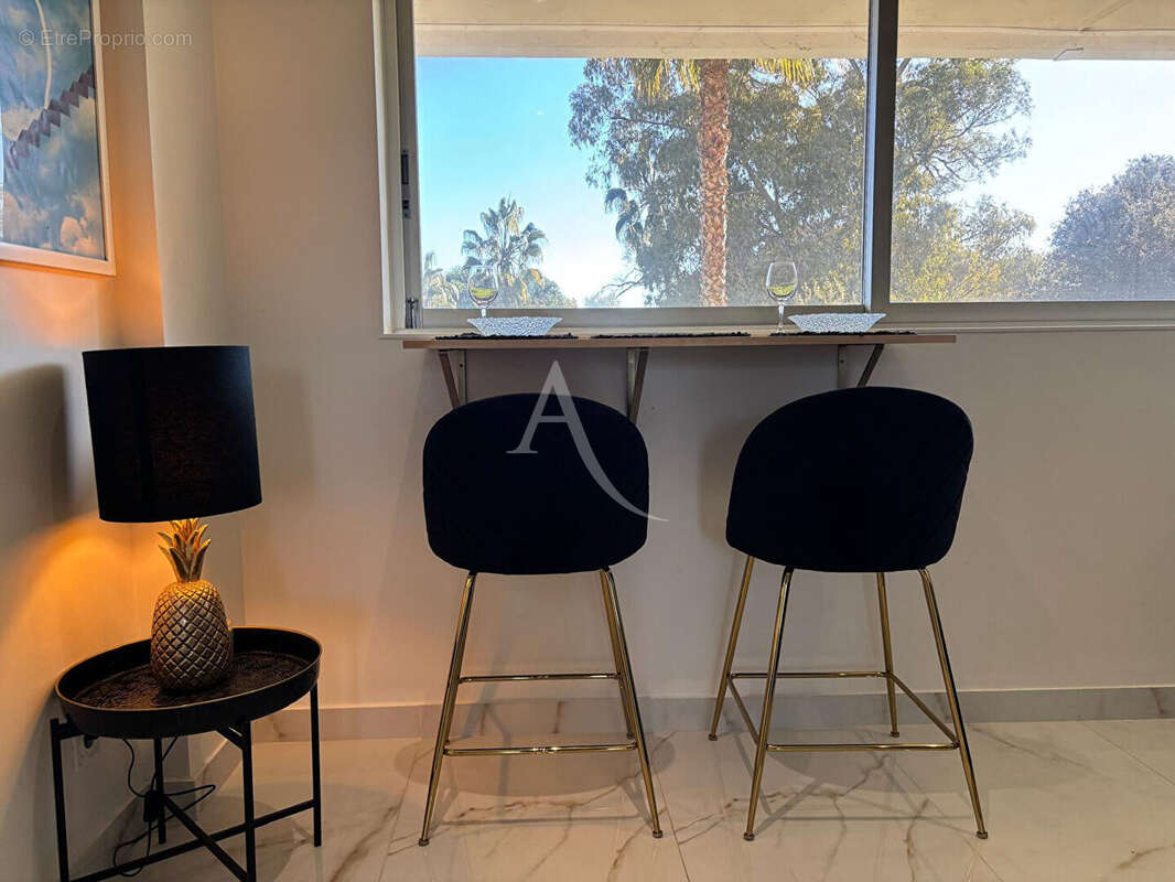 Appartement à VALLAURIS