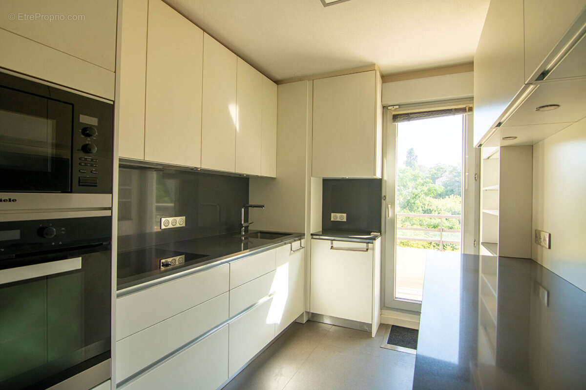 Appartement à MOUGINS