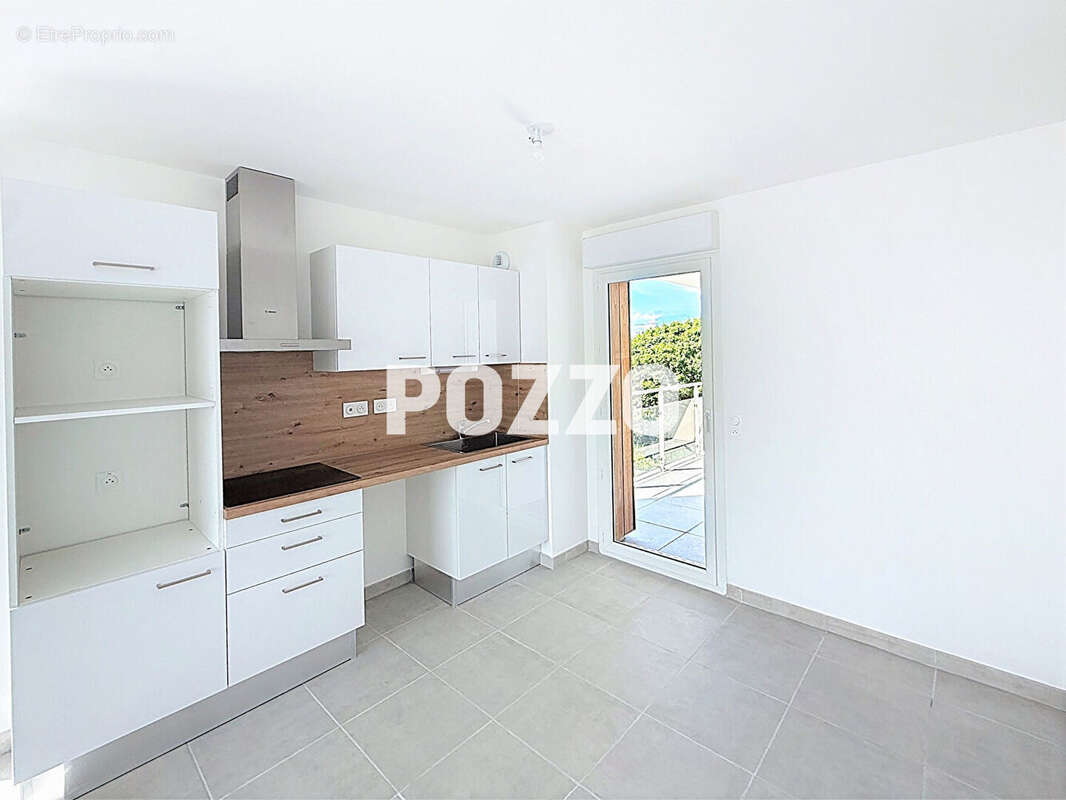 Appartement à DONVILLE-LES-BAINS