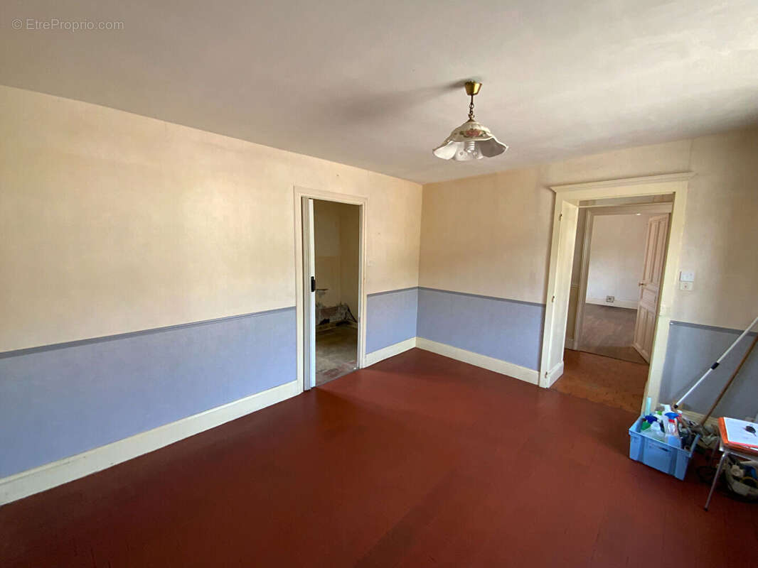 Maison à SAINT-SERNIN-DU-BOIS