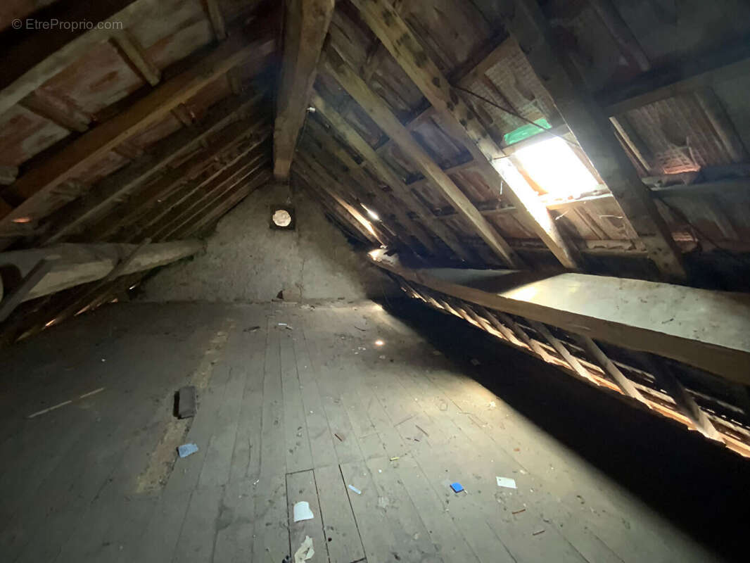 Maison à SAINT-SERNIN-DU-BOIS