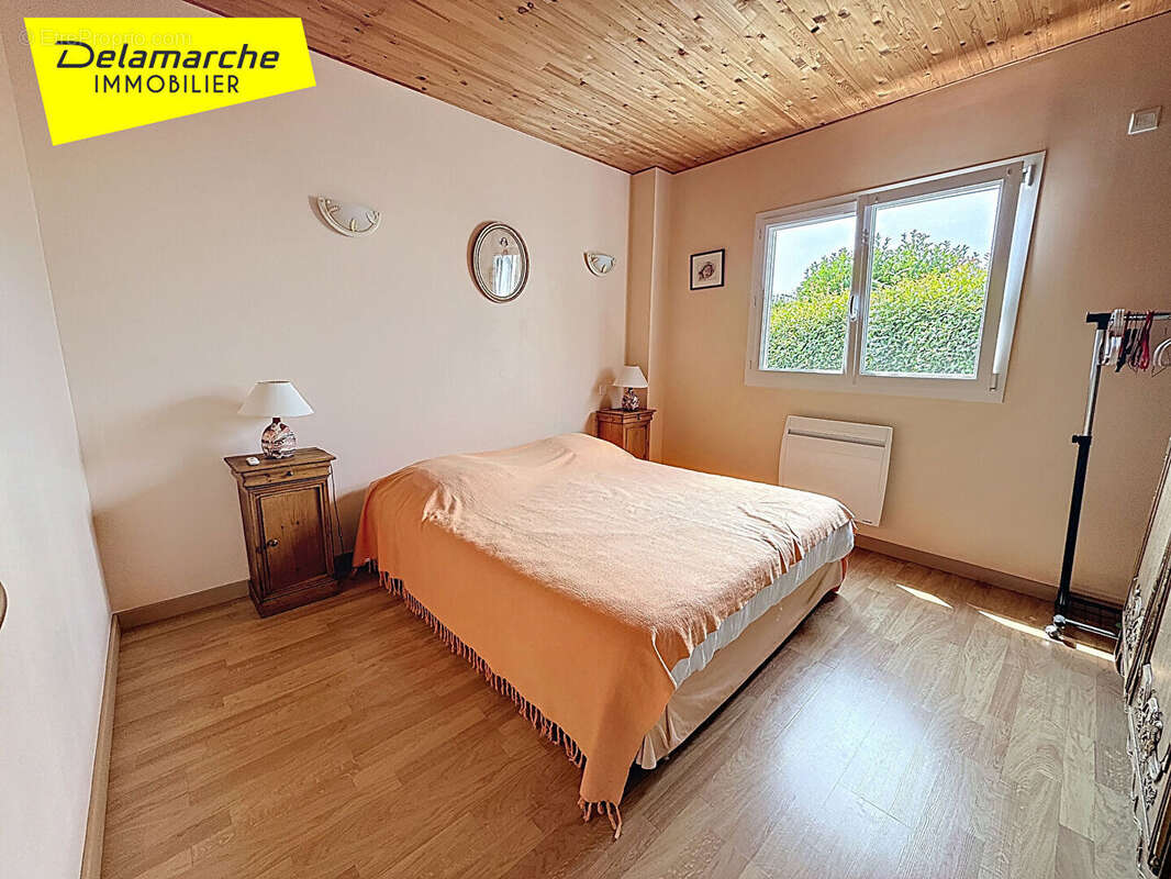 Maison à LA CHAPELLE-CECELIN