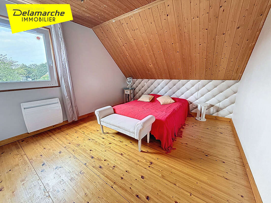 Maison à LA CHAPELLE-CECELIN