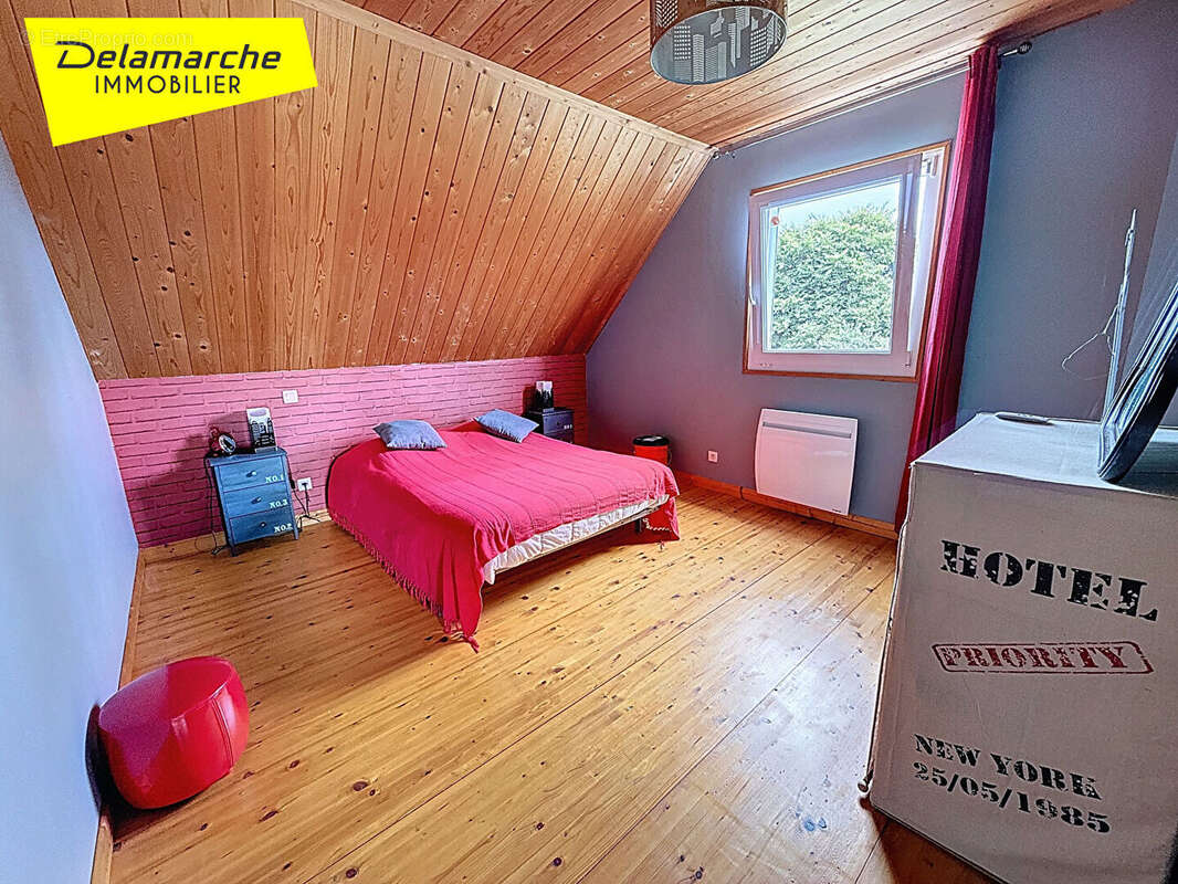 Maison à LA CHAPELLE-CECELIN