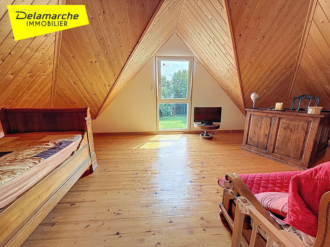 Maison à LA CHAPELLE-CECELIN