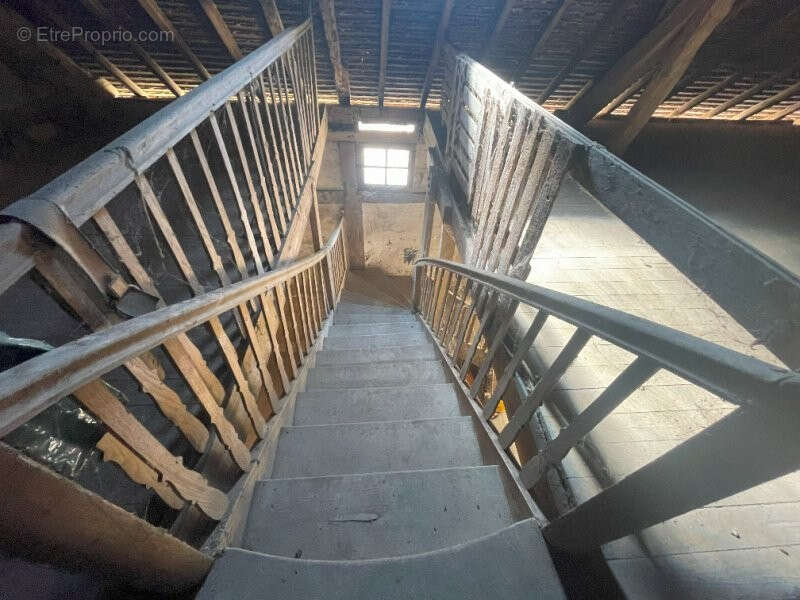 Commerce à LA BAZOCHE-GOUET