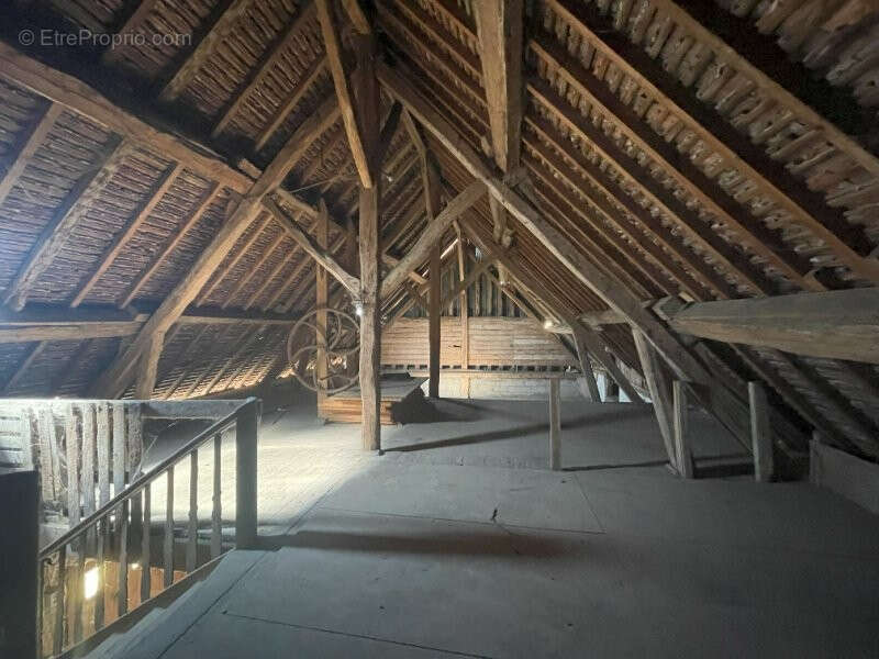 Commerce à LA BAZOCHE-GOUET