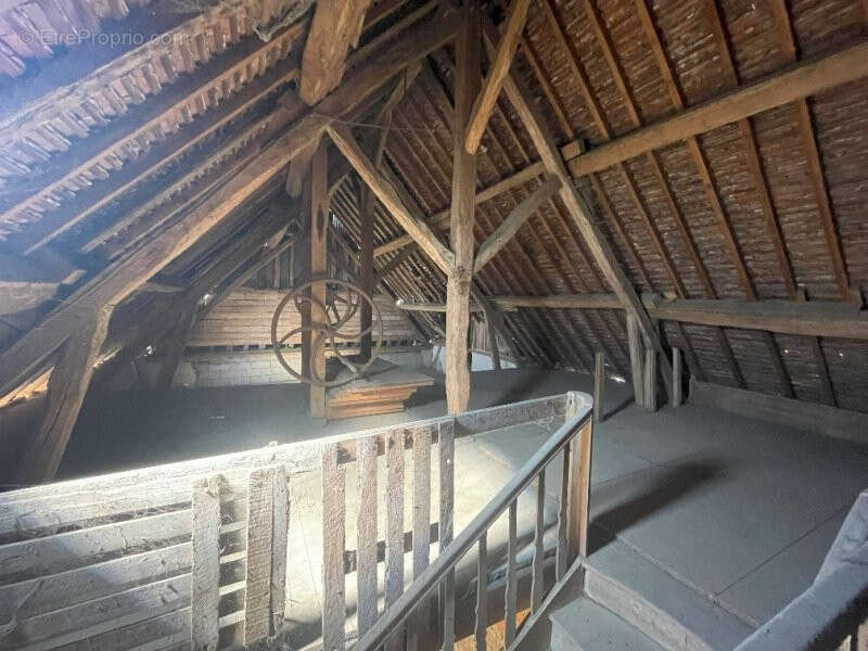 Commerce à LA BAZOCHE-GOUET