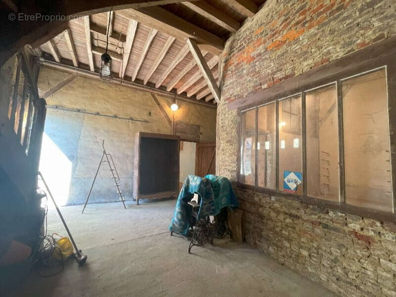 Commerce à LA BAZOCHE-GOUET