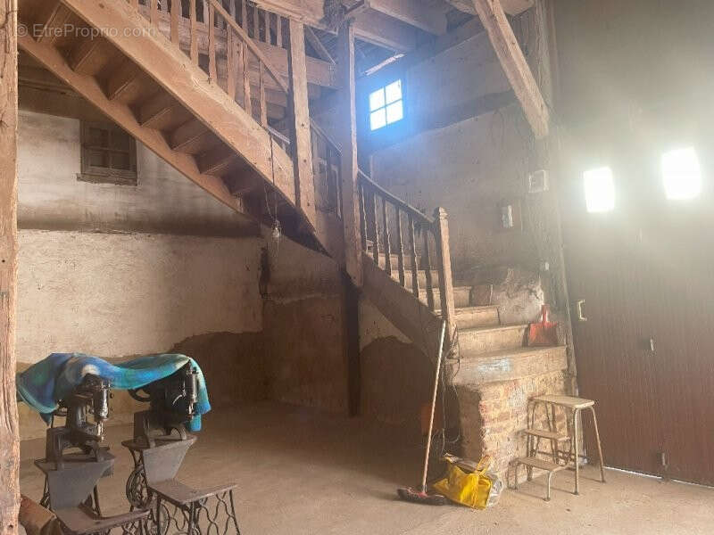 Commerce à LA BAZOCHE-GOUET