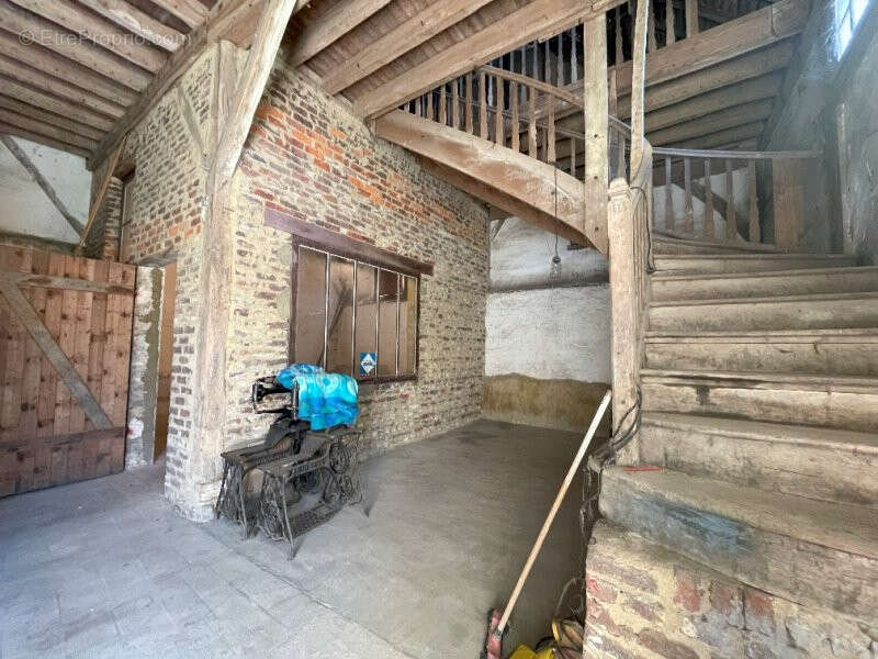 Commerce à LA BAZOCHE-GOUET