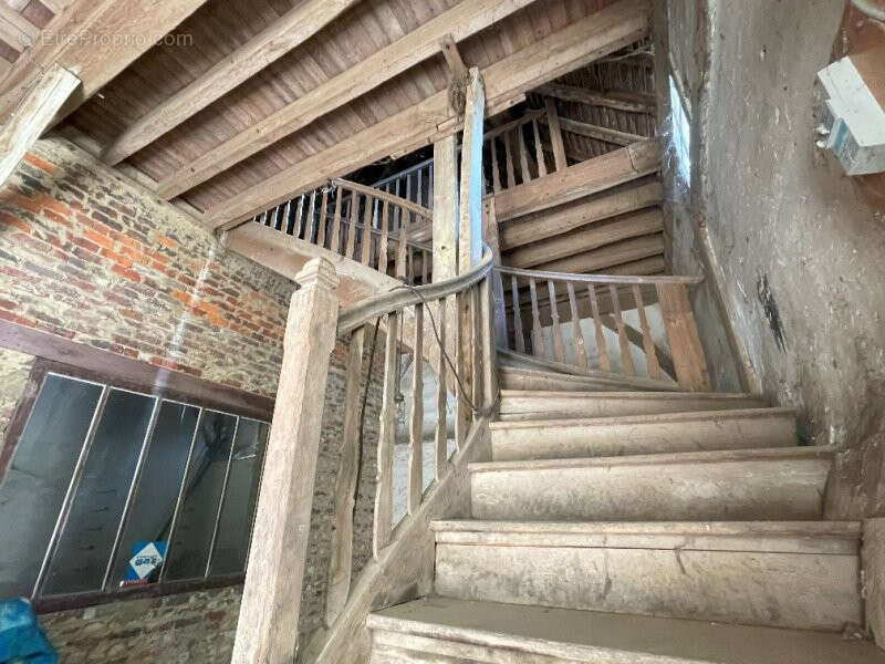 Commerce à LA BAZOCHE-GOUET