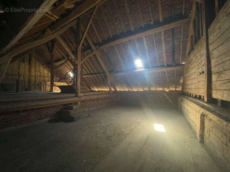 Commerce à LA BAZOCHE-GOUET