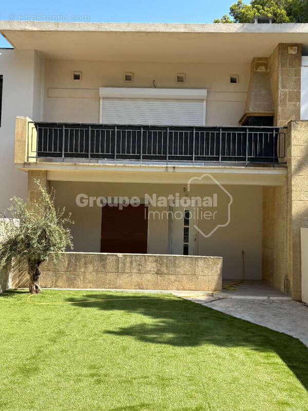 Maison à SAUSSET-LES-PINS