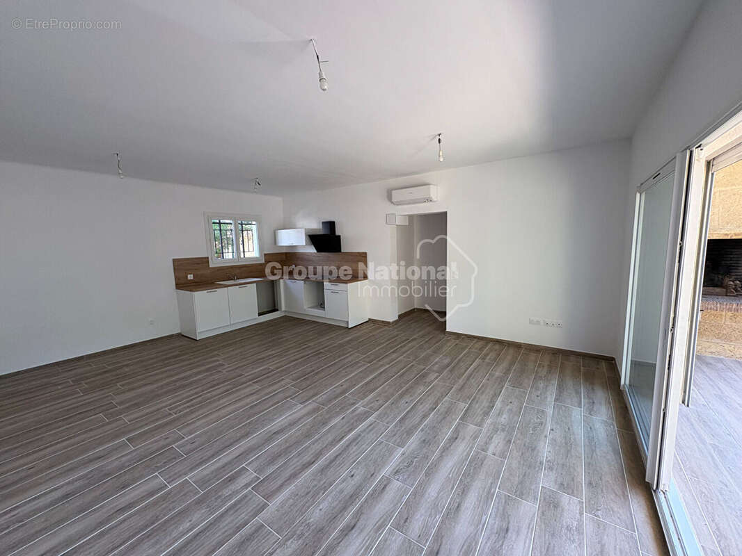 Maison à SAUSSET-LES-PINS