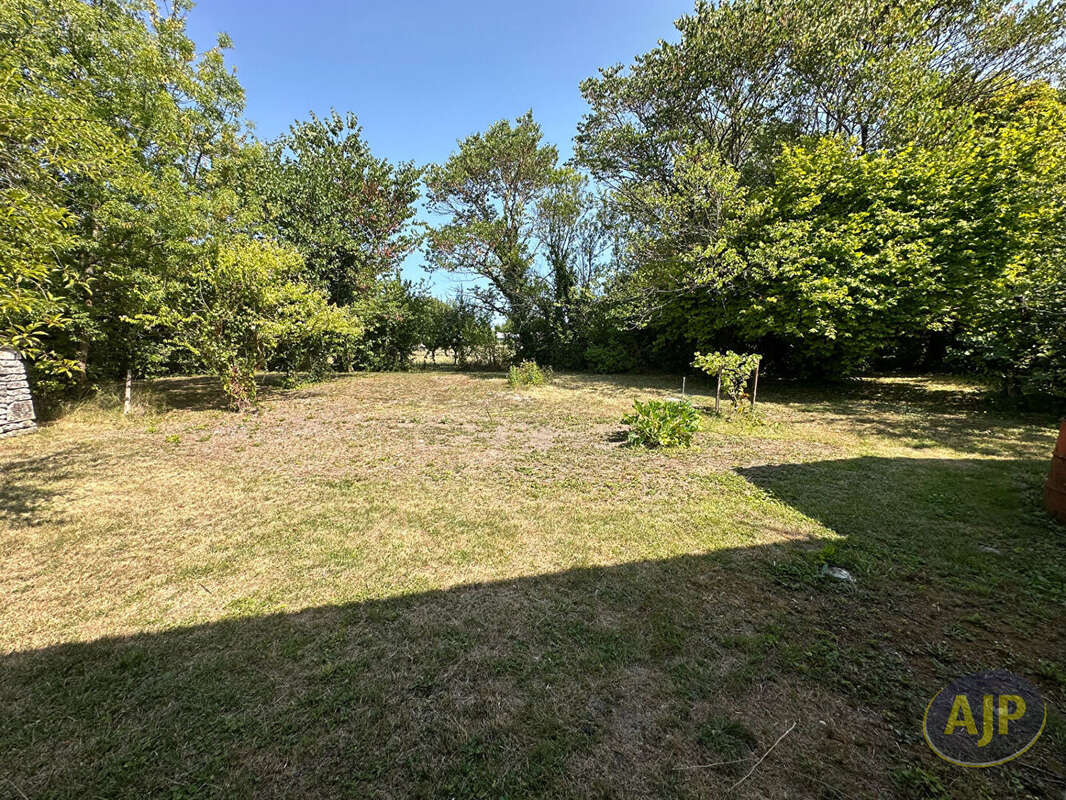 Maison à SAINT-SEURIN-DE-PALENNE