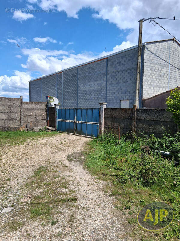 Maison à SAINT-ESTEPHE