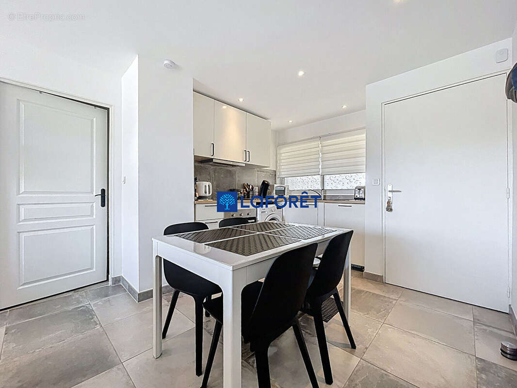 Appartement à CARQUEIRANNE