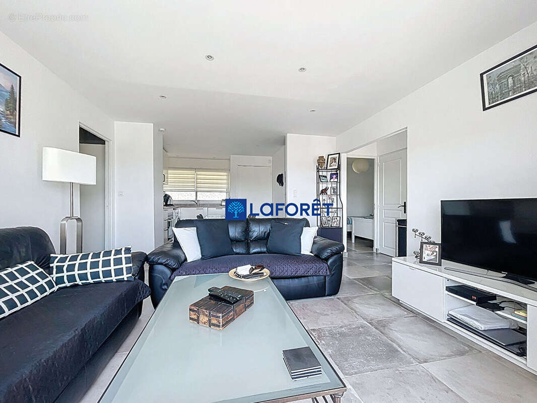 Appartement à CARQUEIRANNE