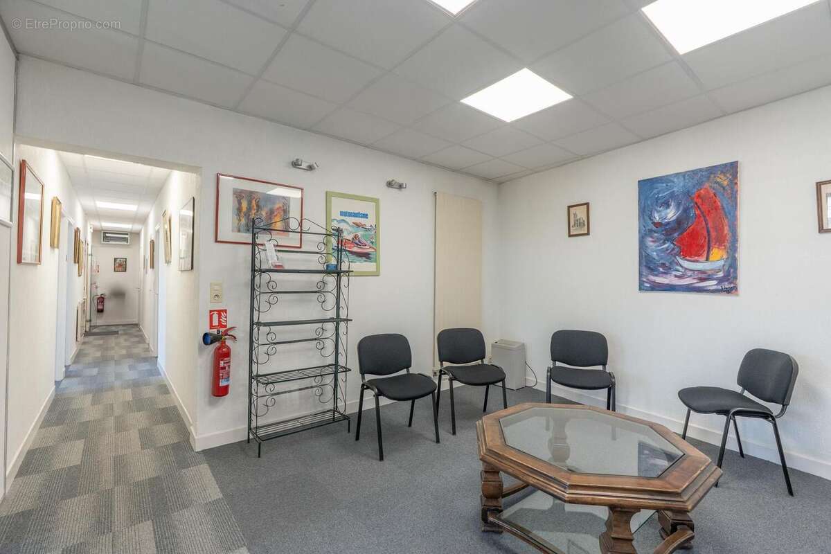 Photo 7 - Commerce à TROYES