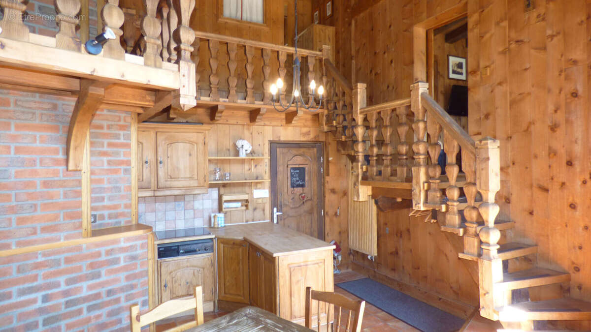 Appartement à LES ALLUES