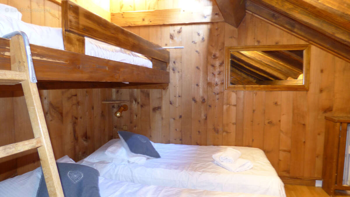 Appartement à LES ALLUES