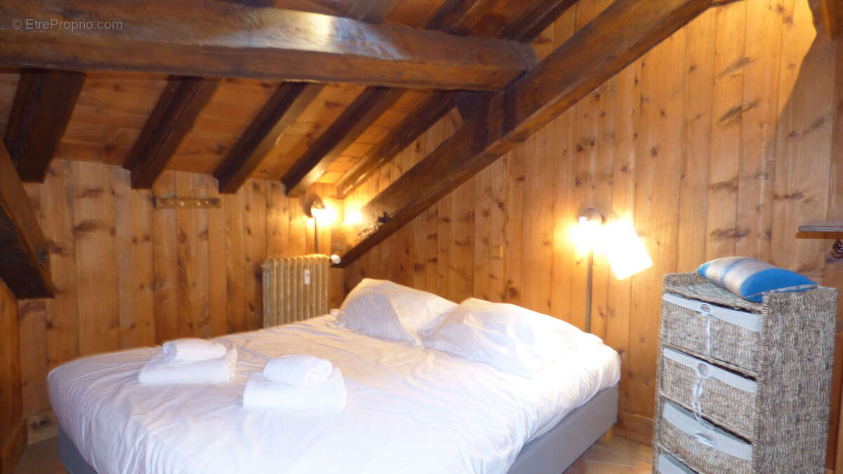 Appartement à LES ALLUES