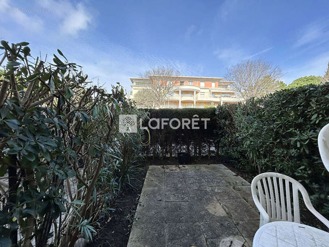 Appartement à VALLAURIS