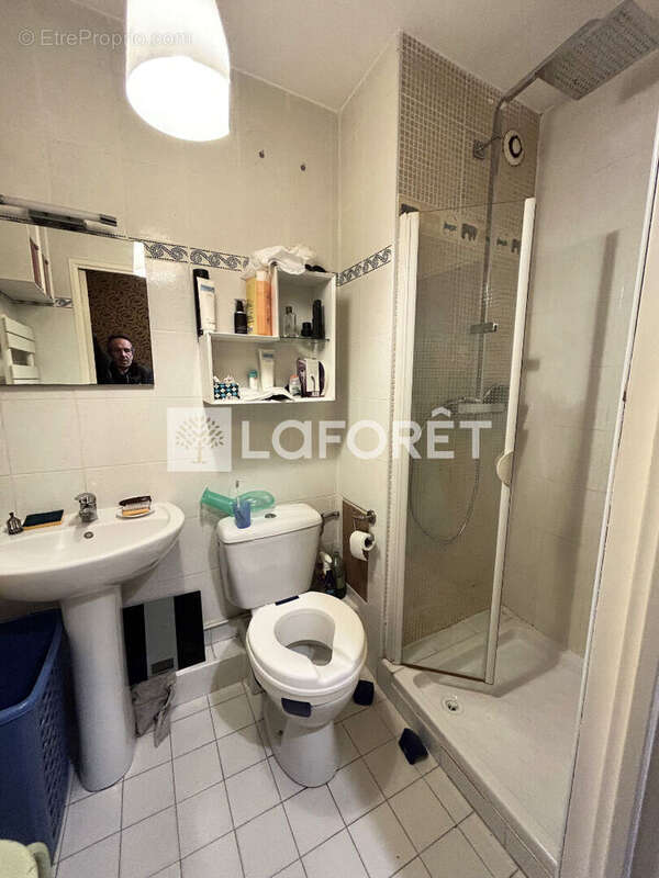 Appartement à VALLAURIS