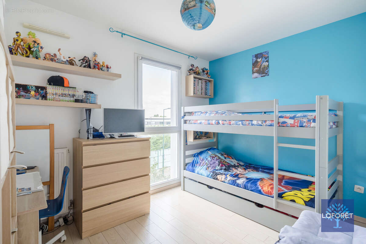 Appartement à LES PAVILLONS-SOUS-BOIS