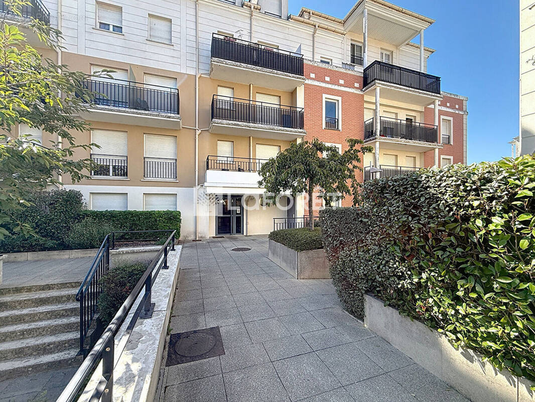 Appartement à MOISSY-CRAMAYEL