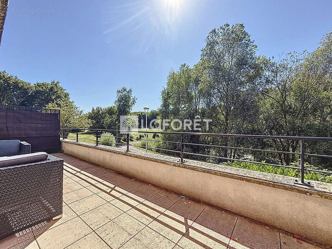 Appartement à MOISSY-CRAMAYEL