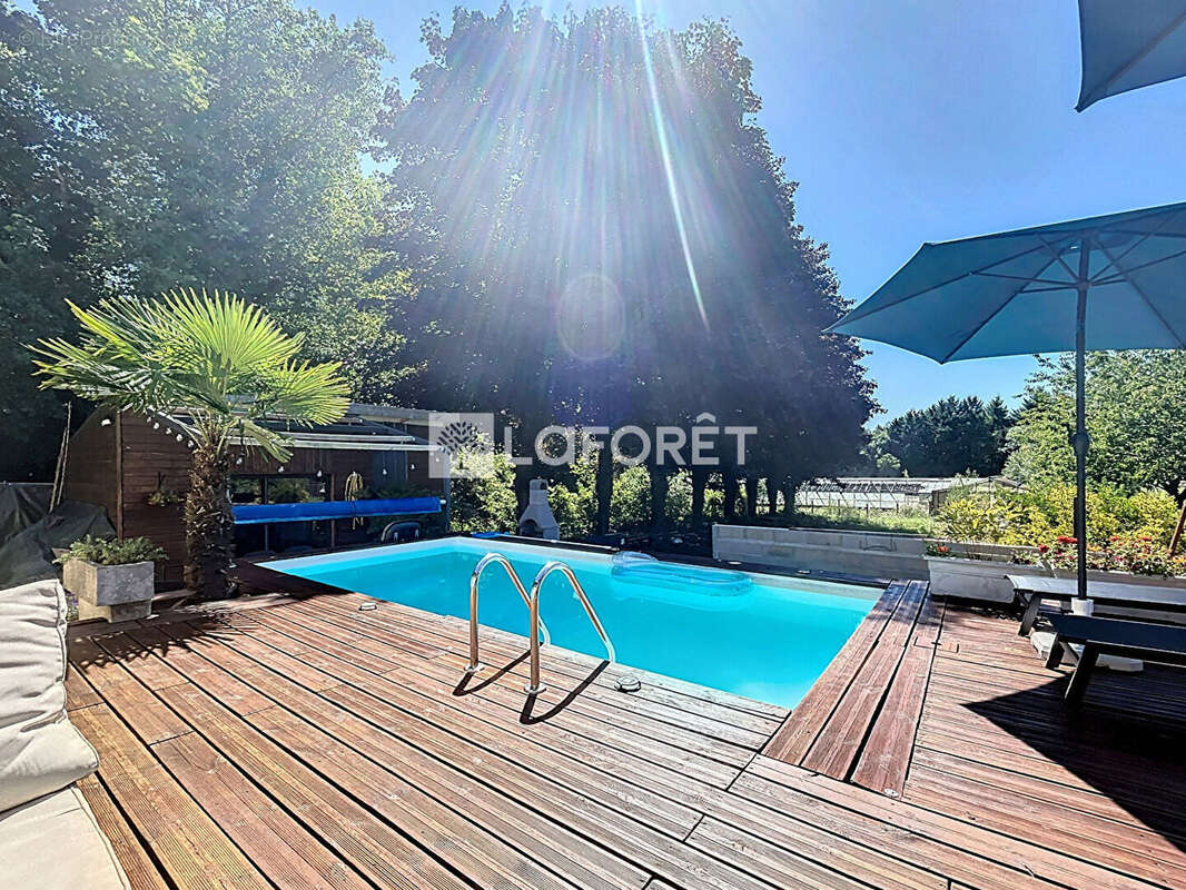 Maison à BERNAY-VILBERT