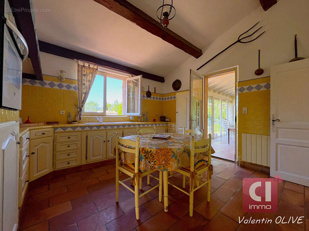 Maison à LA ROQUEBRUSSANNE