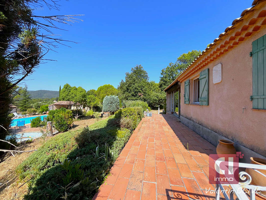 Maison à LA ROQUEBRUSSANNE