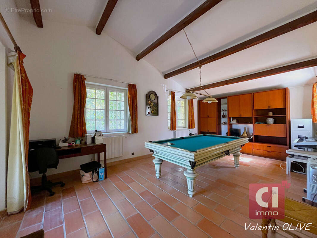 Maison à LA ROQUEBRUSSANNE