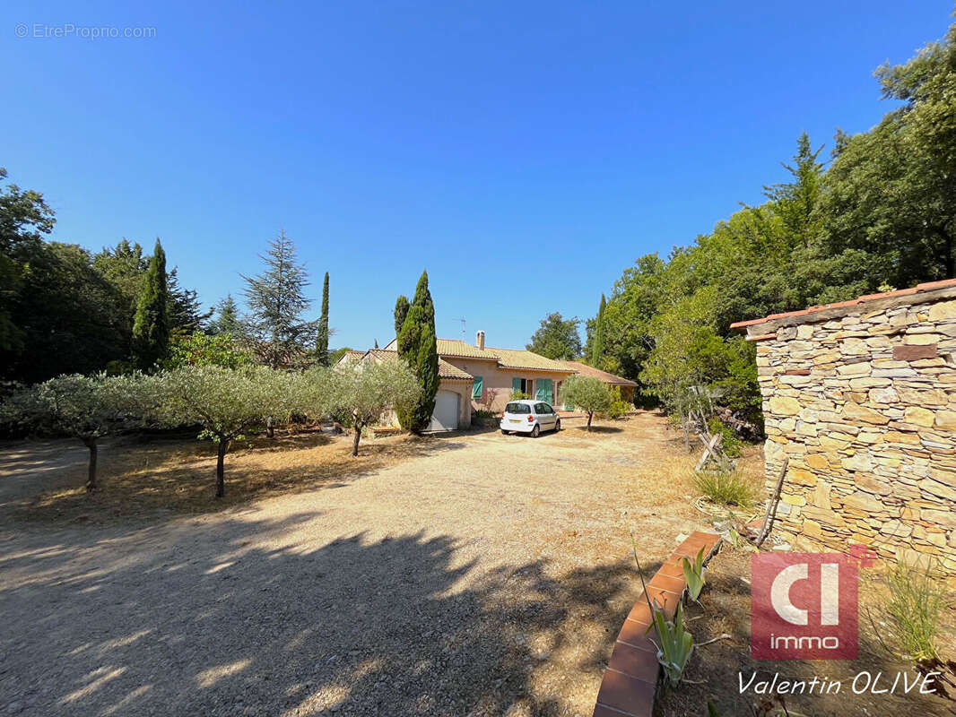 Maison à LA ROQUEBRUSSANNE