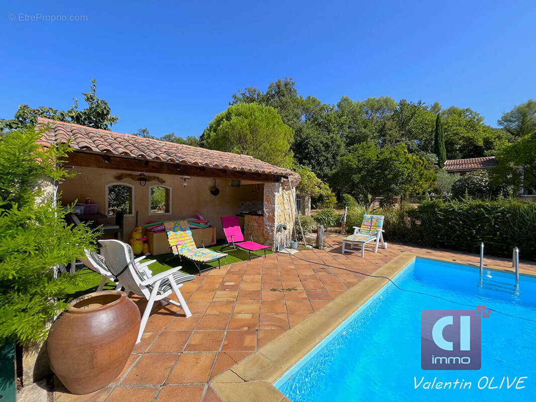 Maison à LA ROQUEBRUSSANNE