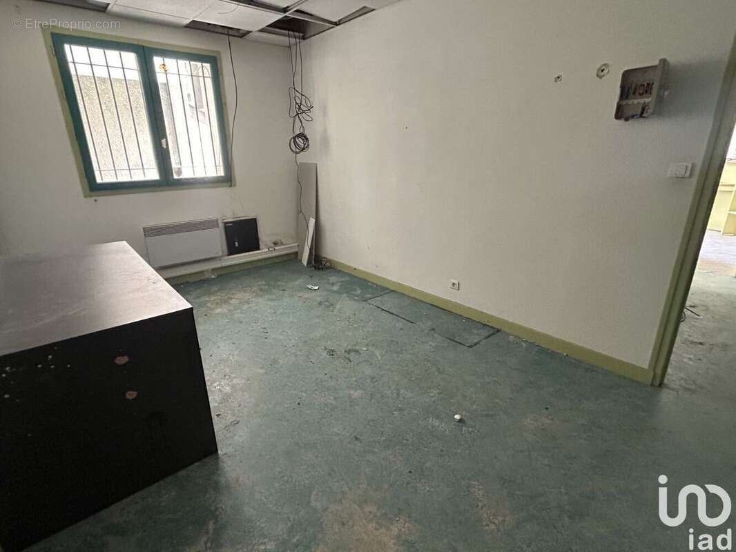 Photo 3 - Commerce à BIELLE